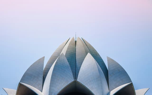 Delhi: Must Knows for Foreign Travelers